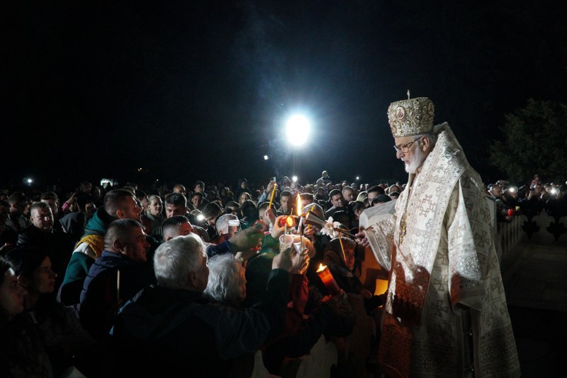 Slujba de Înviere la Catedrala Arhiepiscopală din Municipiul Curtea de Argeș – 5 mai 2024