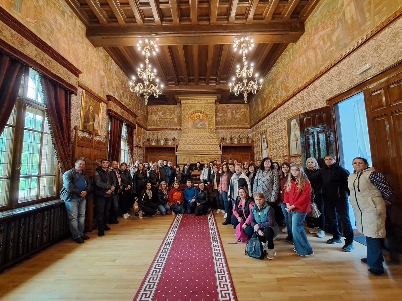100 de profesori de biologie și geografie în vizită la Mînăstirea Argeșului
