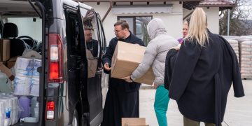 Daruri pentru centrele sociale din Costești și Băbana