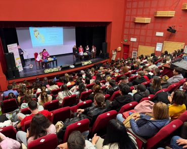 Conferința „Sănătatea Mamei și a Bebelușului” s-a desfășurat la Mioveni