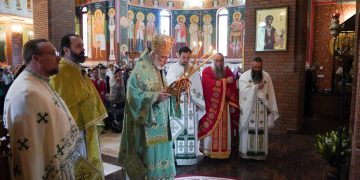 Praznicul Rusaliilor la Noua Catedrală Arhiepiscopală și Necropolă Regală