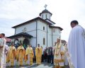 Slujire Arhierească la hramul Așezământului Sfinții Împărați Constantin și Elena din Pitești