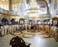 Binecuvântare Arhierească la hramul Catedralei Sfinții Apostoli Petru și Pavel din Mioveni
