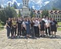 TABĂRĂ DE PREVENIRE A TRAFICULUI DE PERSOANE LA MĂNĂSTIREA CARAIMAN – formarea tinerilor seminariști argeșeni în spiritul prevenției și al responsabilității sociale