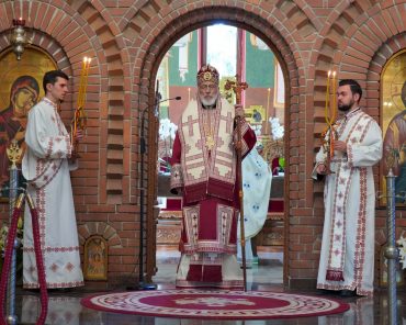 Înălțarea Sfintei Cruci prăznuită la noua Catedrală Arhiepiscopală și Necropolă Regală