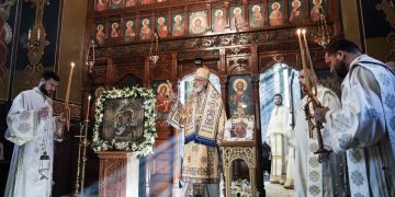 Slujire Arhierească la hramul Paraclisului Arhiepiscopal